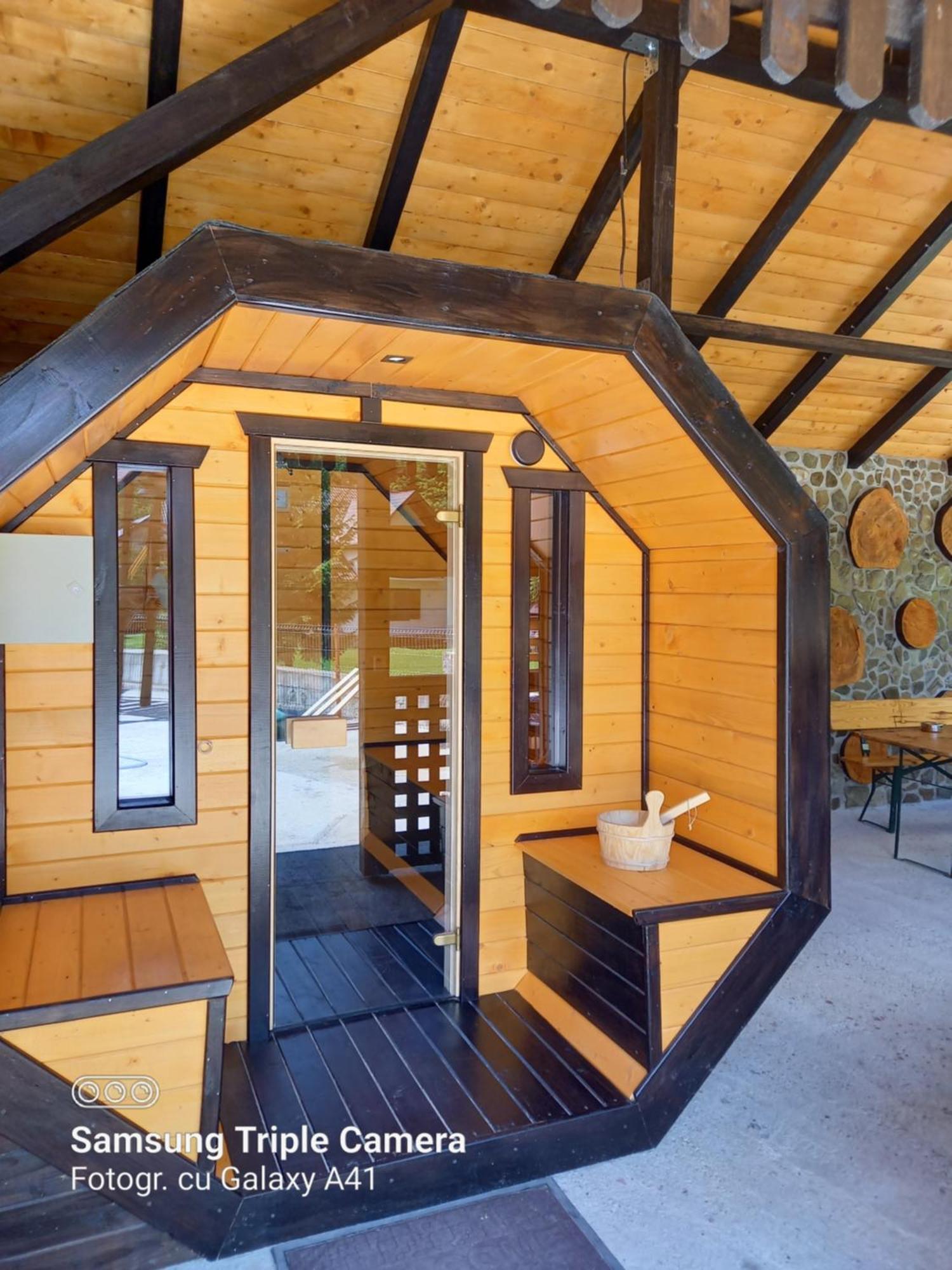 Cabana Ioana โวโรเน็ท ภายนอก รูปภาพ
